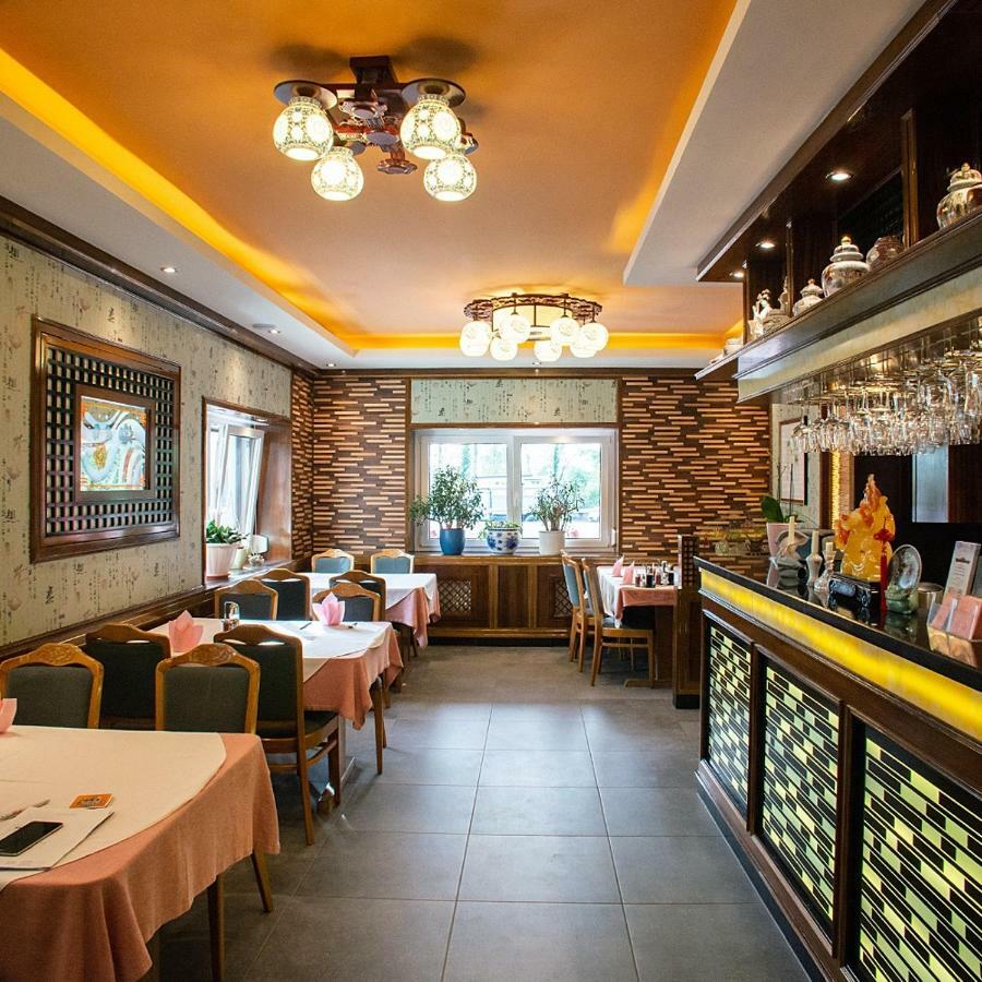 Hotel Gaststaette Lin Garden Untergruppenbach Zewnętrze zdjęcie