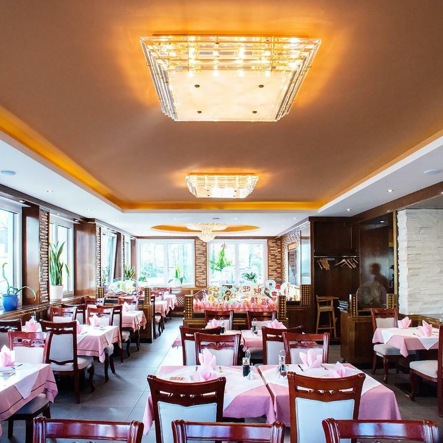 Hotel Gaststaette Lin Garden Untergruppenbach Zewnętrze zdjęcie