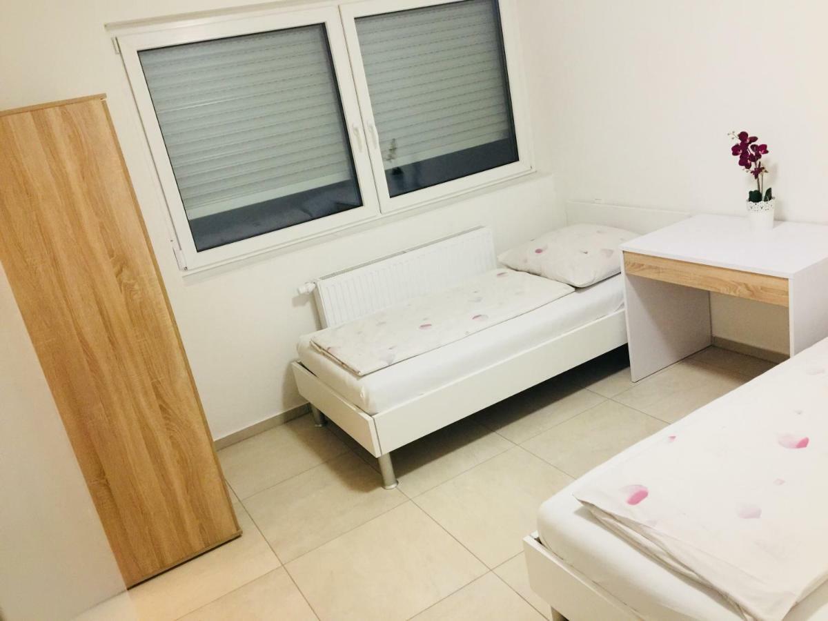 Hotel Gaststaette Lin Garden Untergruppenbach Zewnętrze zdjęcie